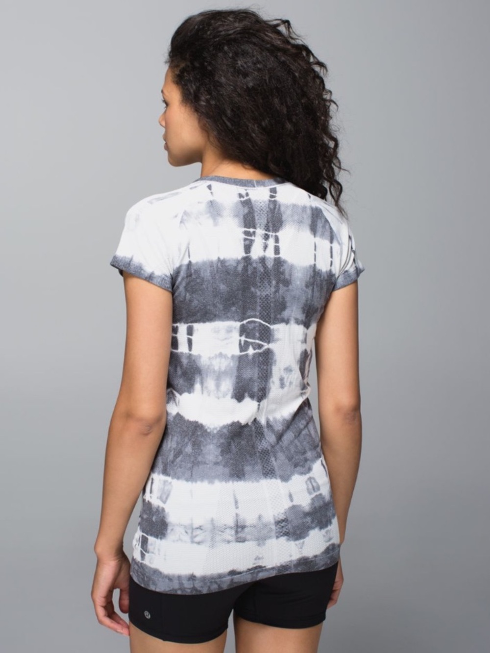 Lululemon Run: Swiftly Tech Short Sleeve Scoop *Tie Dye Sz 8 - Picture 2 of 11